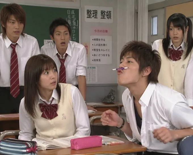 2000s Japanese School Drama Comedy Scene